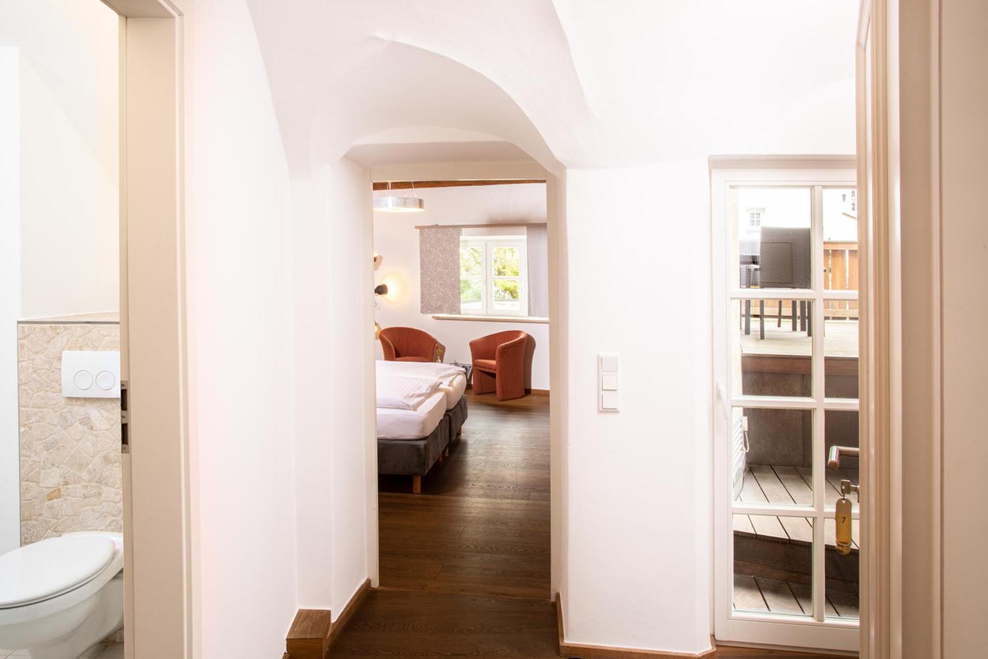 Restaurant271 Hotel บวร์กเฮาเซิน ภายนอก รูปภาพ